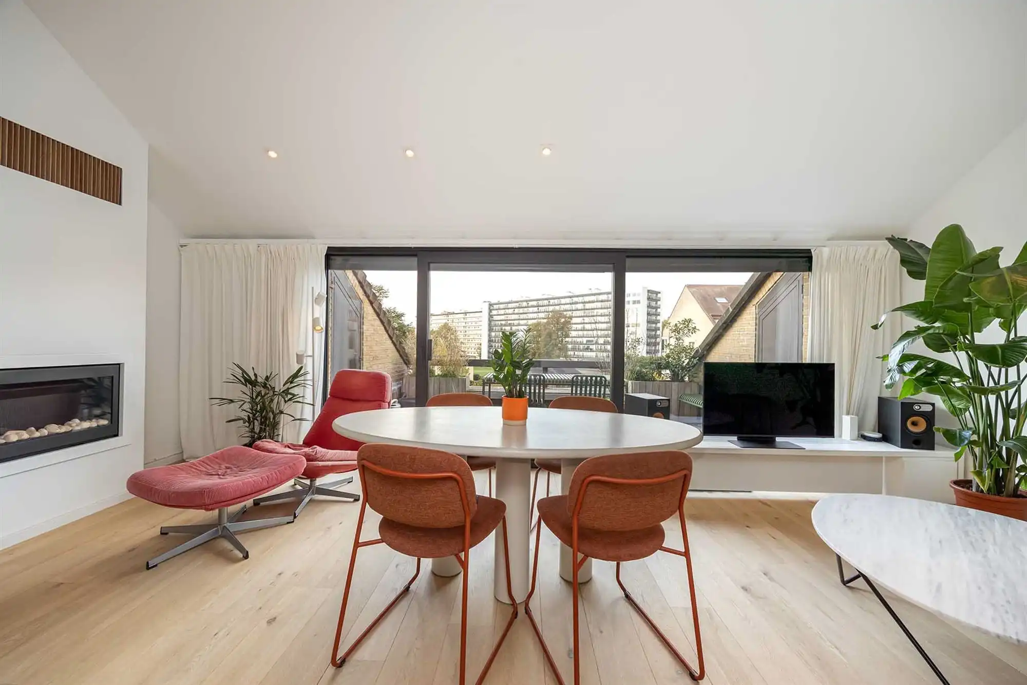 Sfeervol duplexappartement met 1 à 2 slpks. en 2 terrassen  foto 2