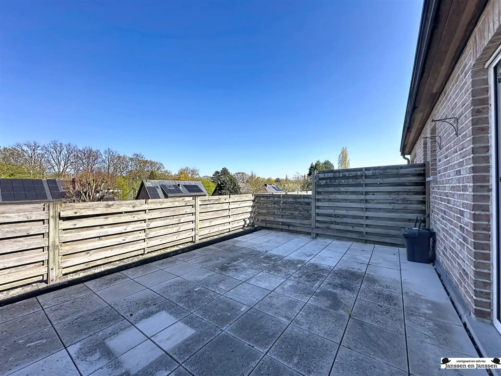 Dakappartement met zonnig en ruim terras!  foto 8