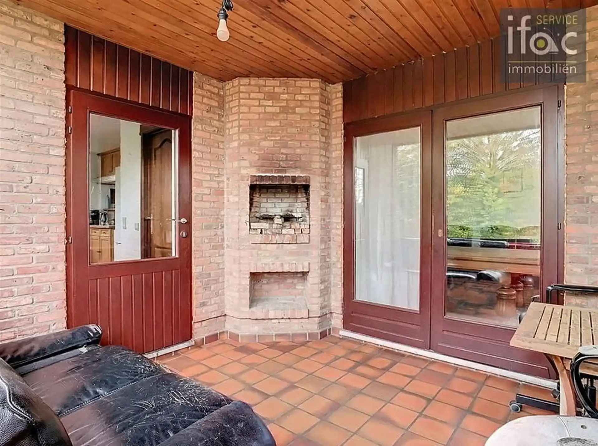 Huis met 4 slpks, 2 badk., tuin en garage foto 24