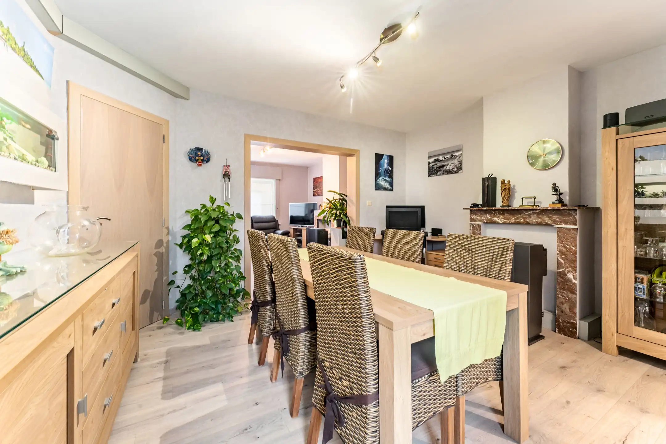 Halfopen bebouwing met 3 slpks en ruime tuin te Assebroek foto 8