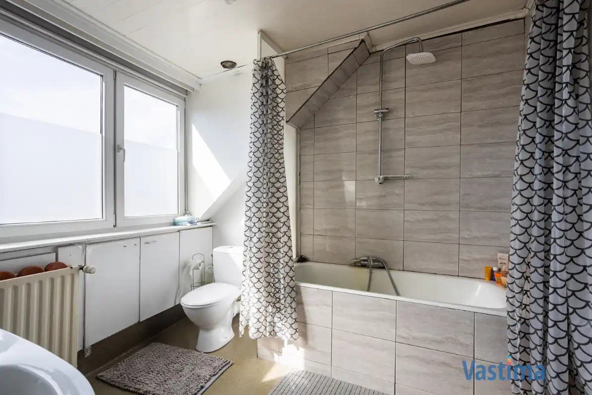 Gezinswoning met loods in Aalst – perfect voor wonen én werken foto 11