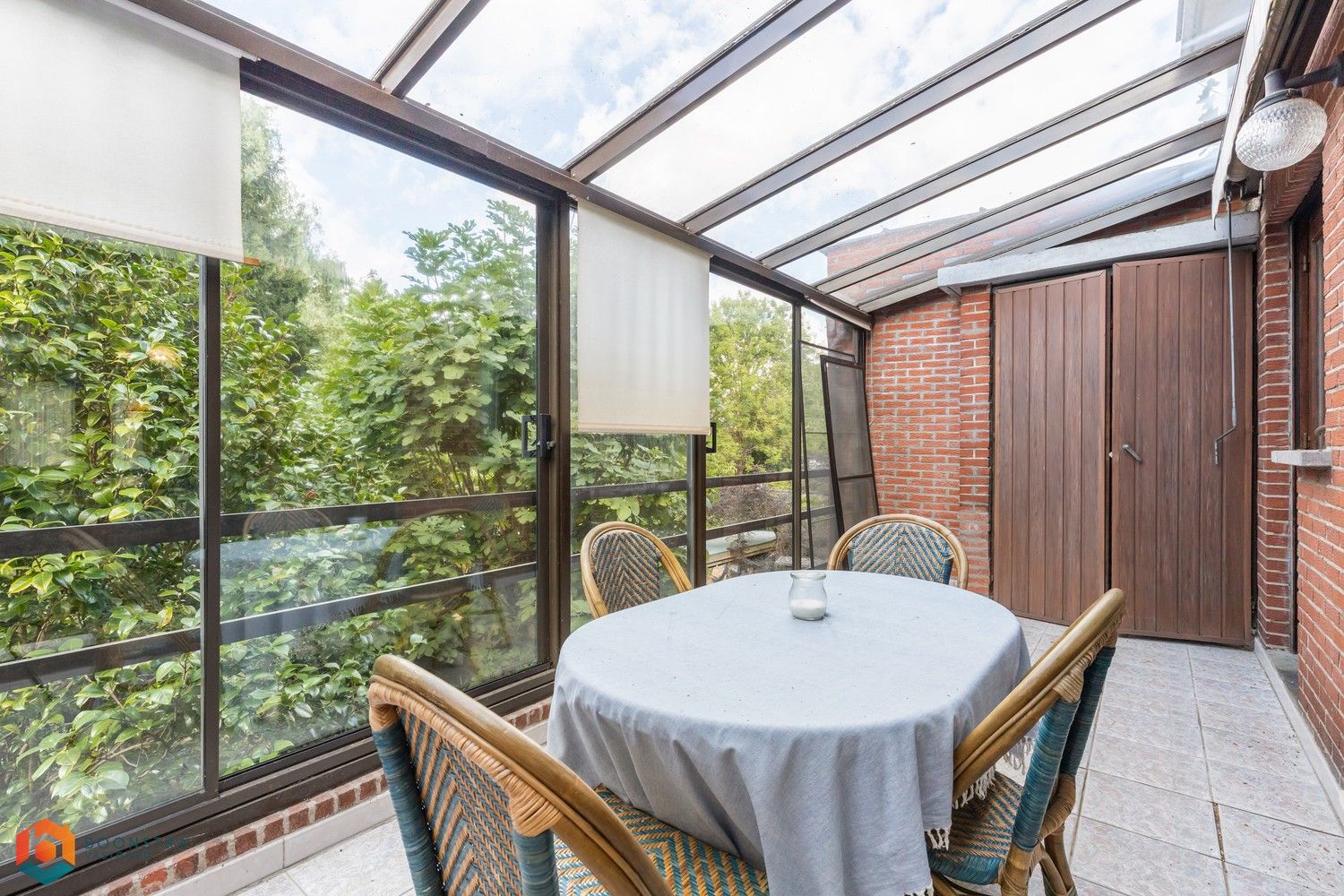 Te renoveren bel-etage te Edegem foto 12