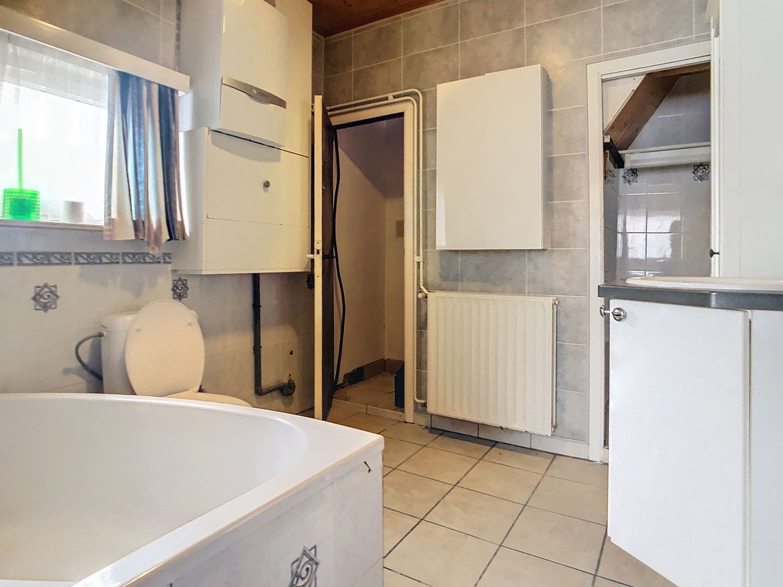 Ophasselt: te moderniseren woning met potentieel foto 14