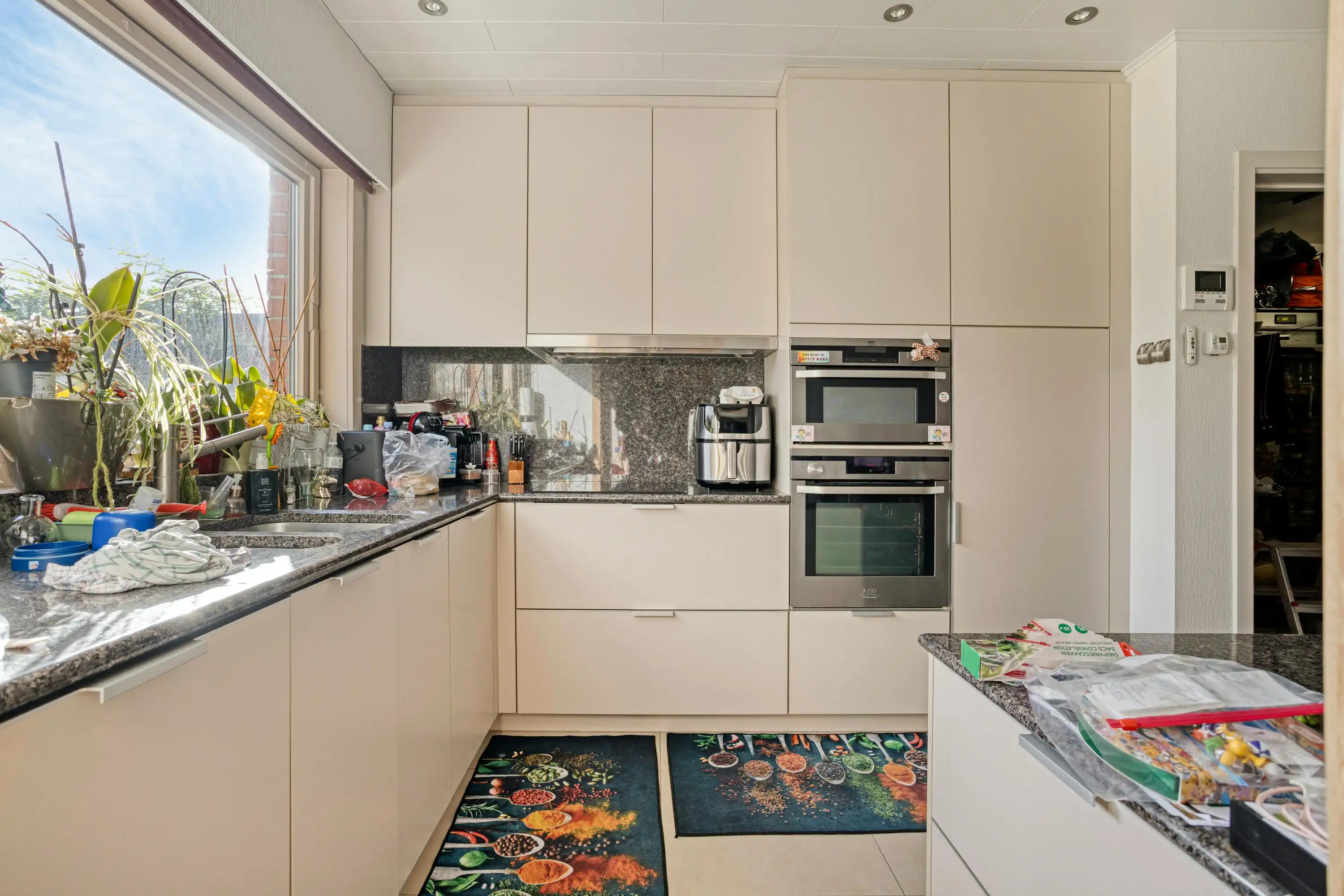 Instapklaar huis met 5 slaapkamers te koop in Sint-Andries foto 5