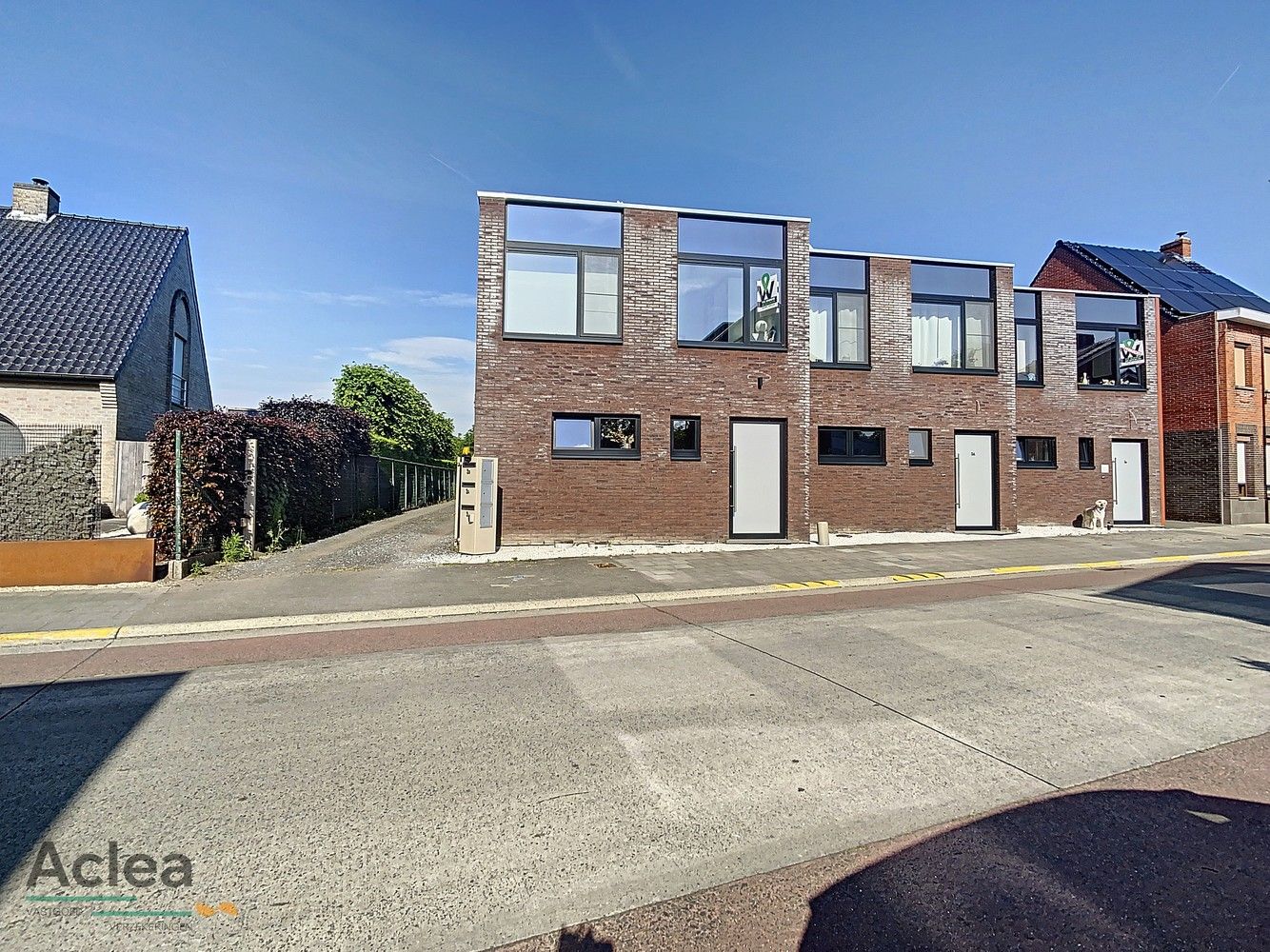 Ruime gezinswoning met 3 slpk + garage foto 2
