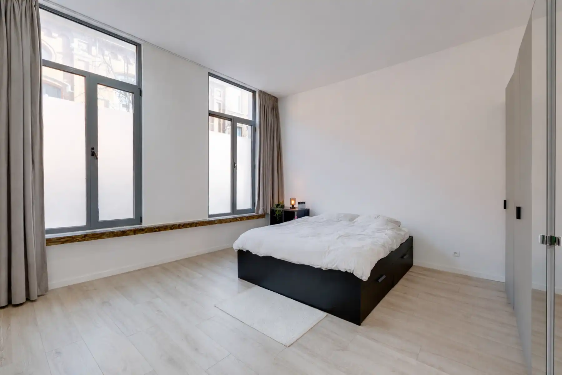Instapklaar gelijkvloers appartement met grote buitenruimte foto 5