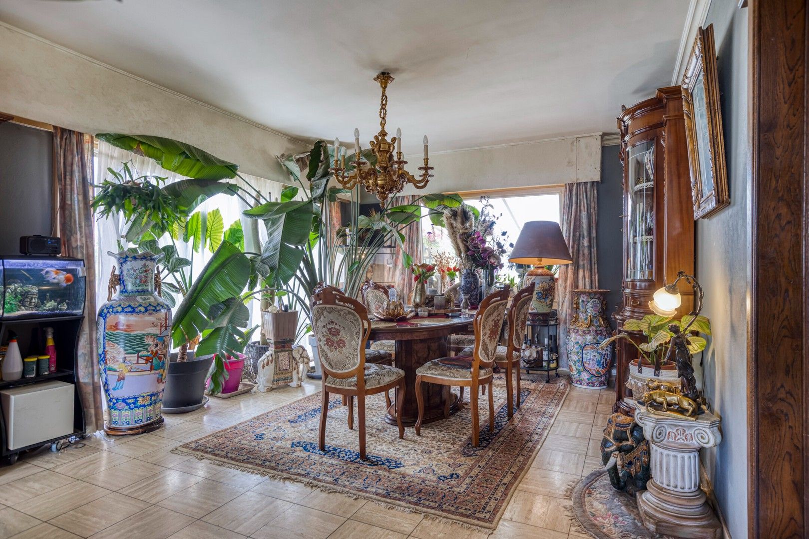 Ruime alleenstaande villa met garage, zonnig terras en tuin op 899 m² foto 6