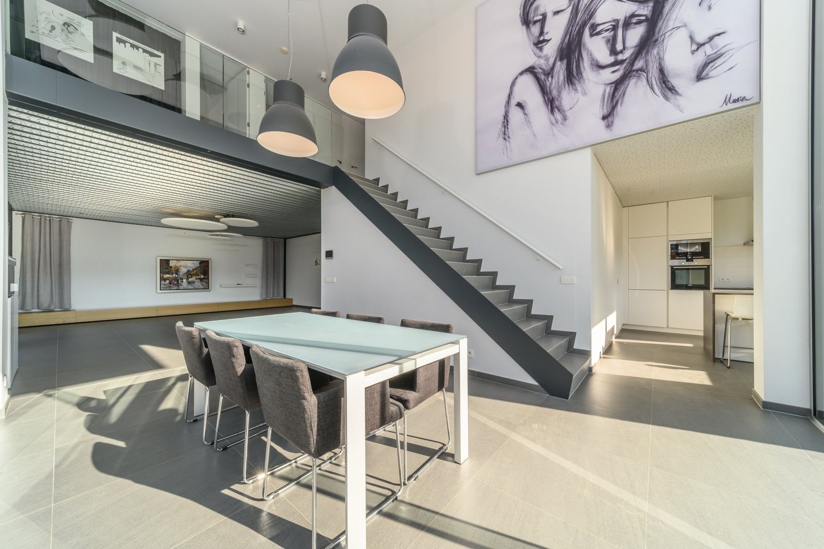 Zeer ruime, moderne en luxueuze villa foto 7