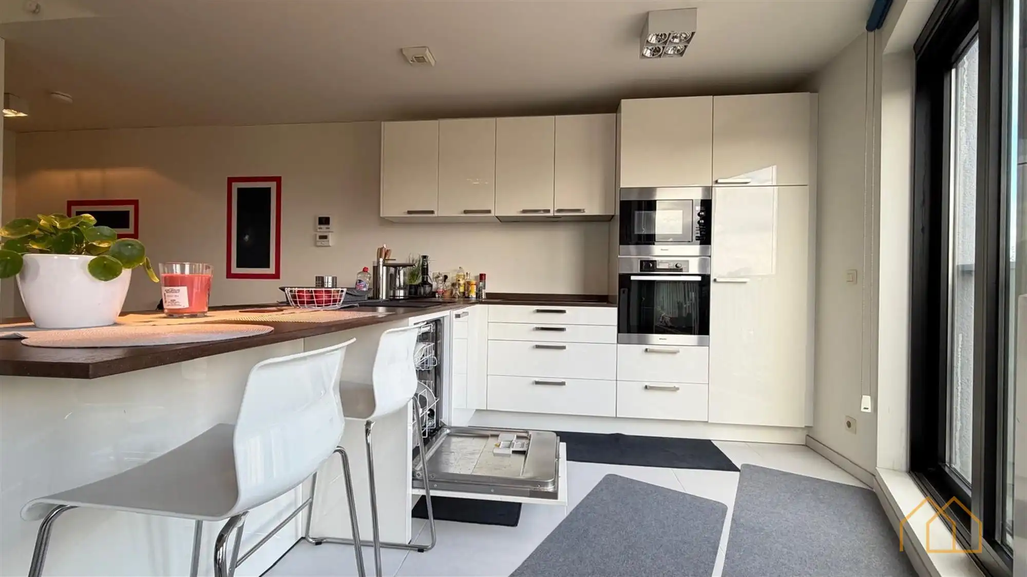 Modern appartement met mooi uitzicht foto 4