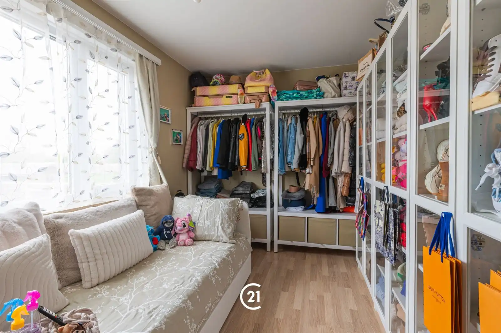 Ruim 2-slaapkamerappartement op een rustige ligging! foto 9