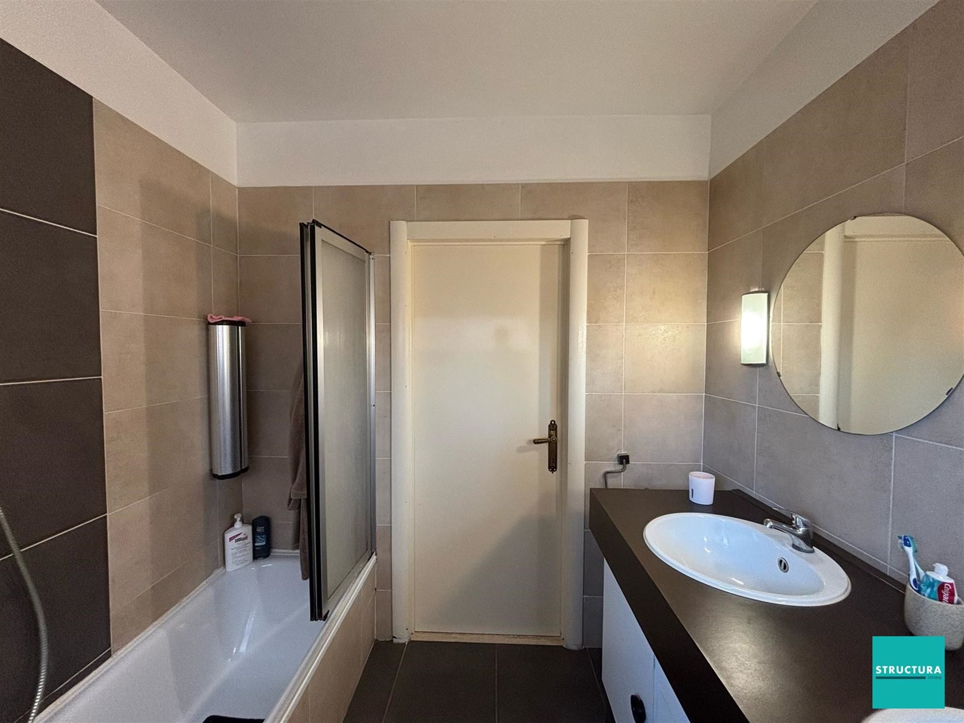 Rustig gelegen appartement nabij het centrum! foto 17