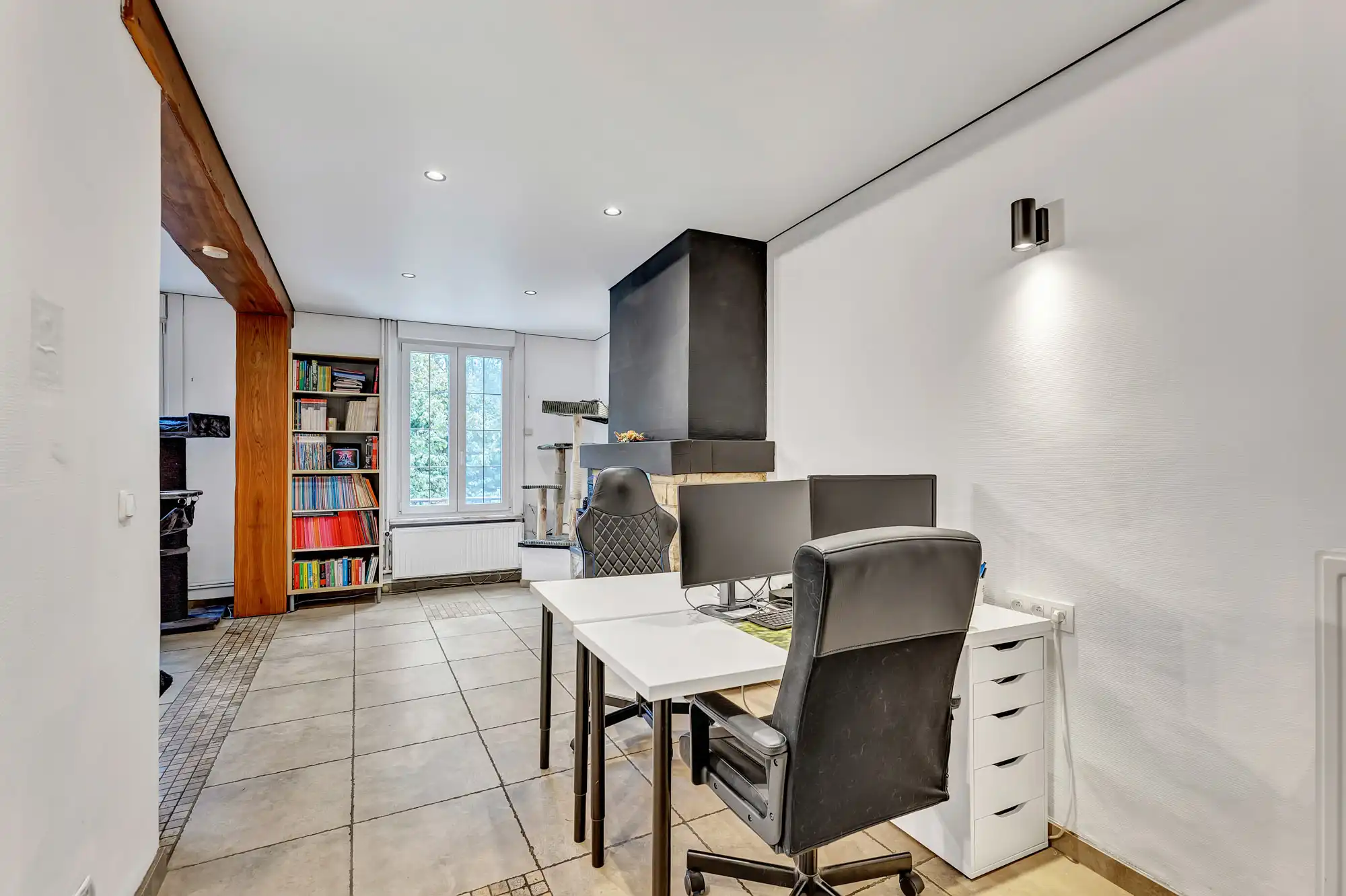 Instapklare woning met ruime garage op groene locatie foto 5