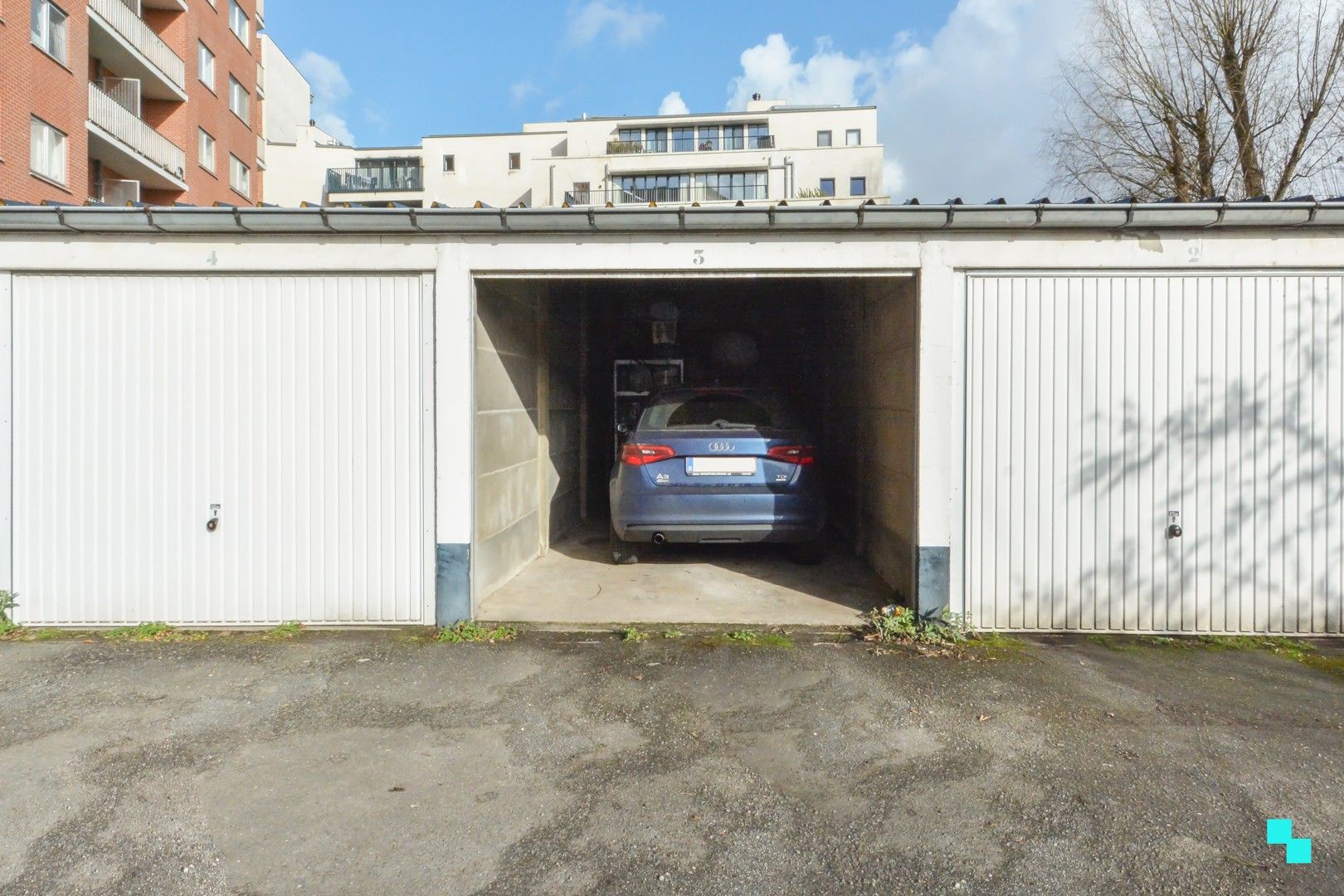 Appartement met garagebox op de Coupure foto 18
