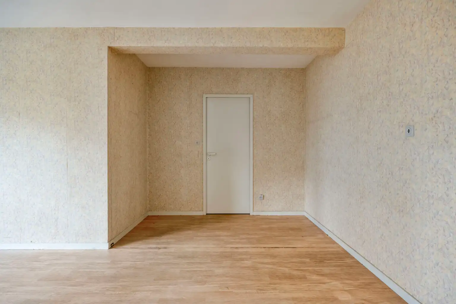 Op te frissen appartement met prachtig uitzicht op het park foto 4
