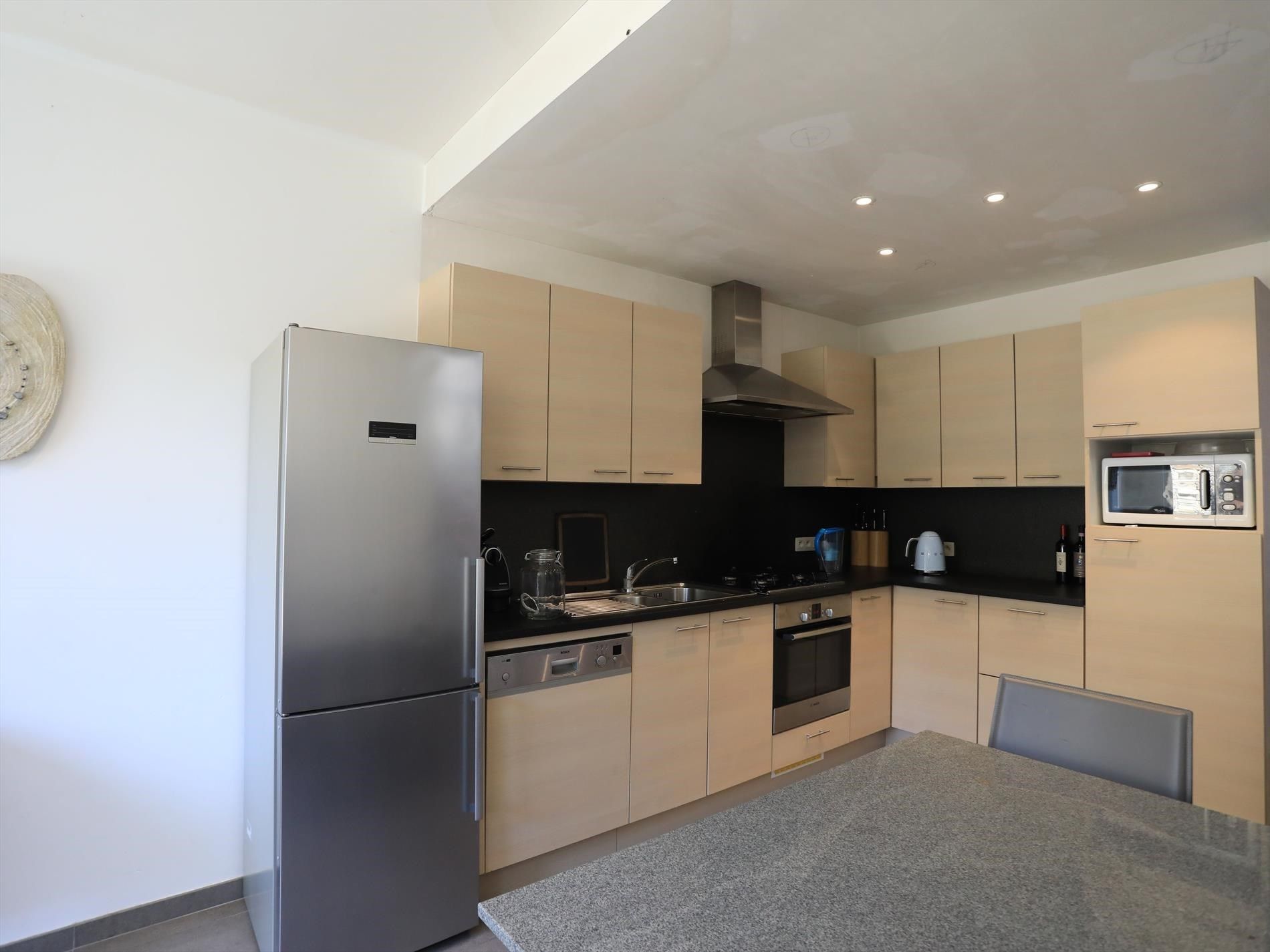 Zeer verzorgde woning met 2 slaapkamers - vlakbij het centrum van Izegem foto 6