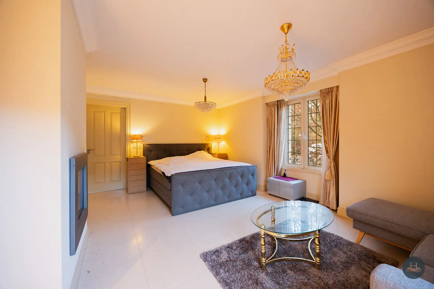 Riante villa op toplocatie in het groen met privé-bos foto 6