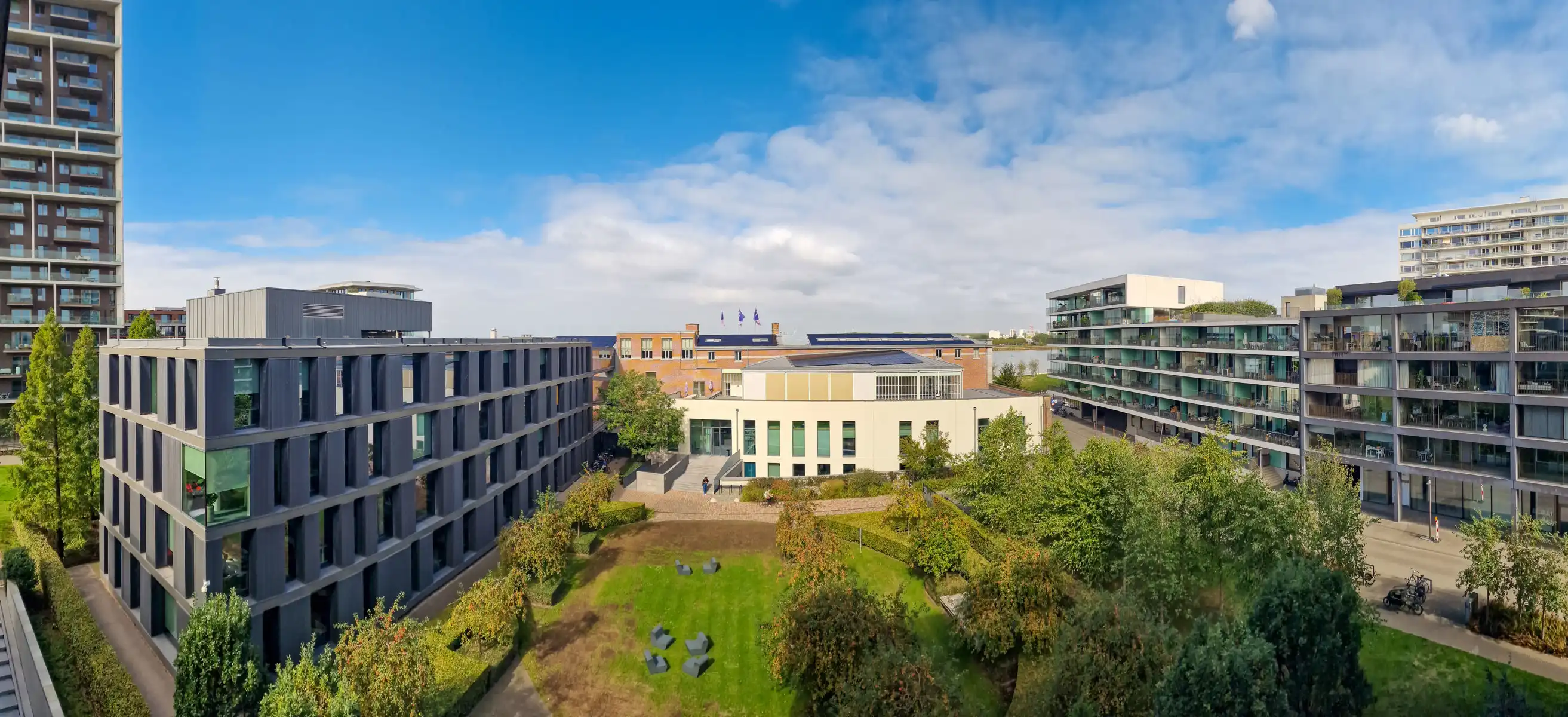 Gezelig lichtrijk gemeubeld 2 kamer app. met 2 TERRASSEN foto 8