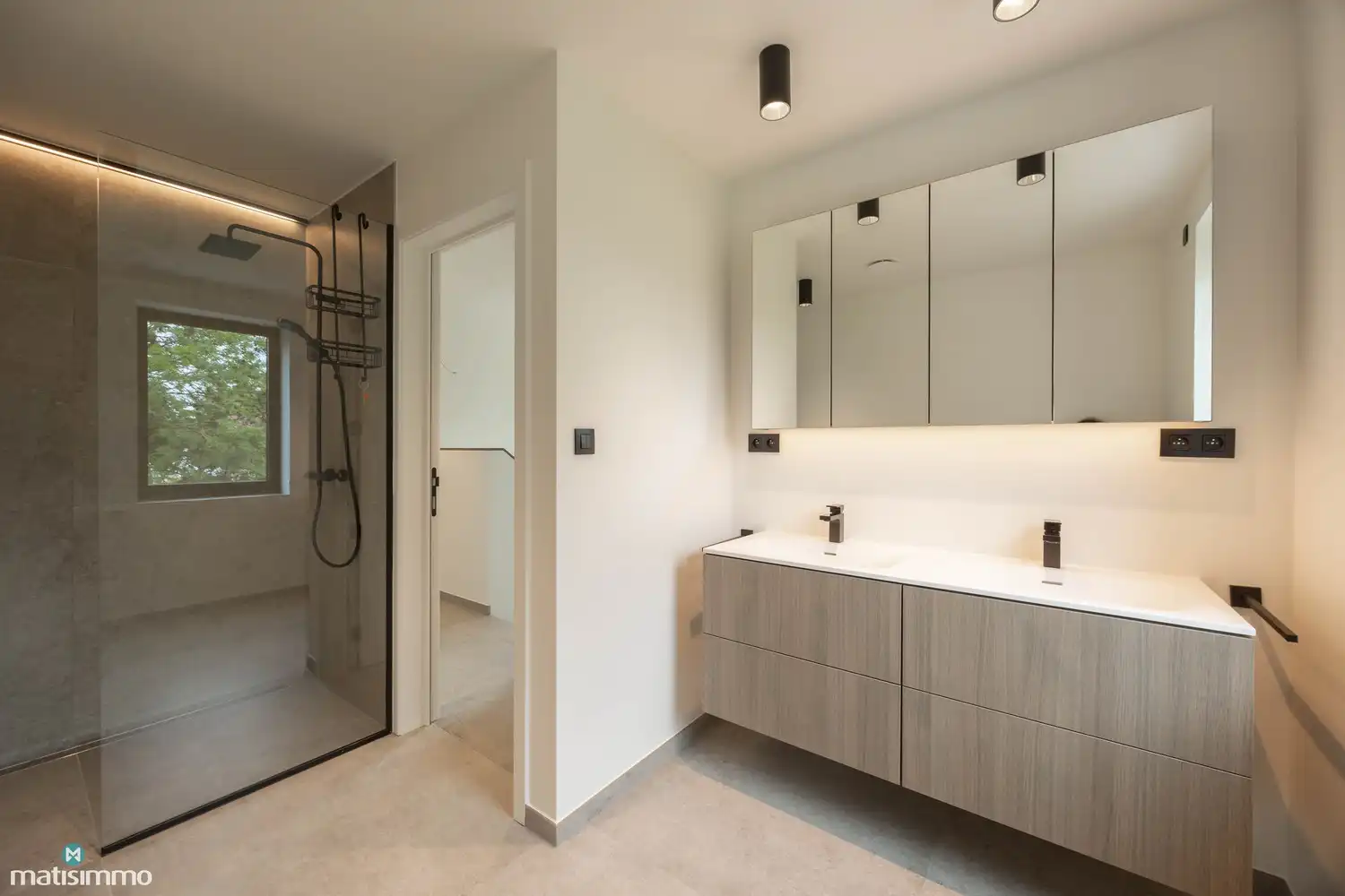 HOOGWAARDIG AFGEWERKTE NIEUWBOUWWONING MET DRIE SLAAPKAMERS EN TUIN (INCLUSIEF TUINONDERHOUD) TE RIEMST foto 15