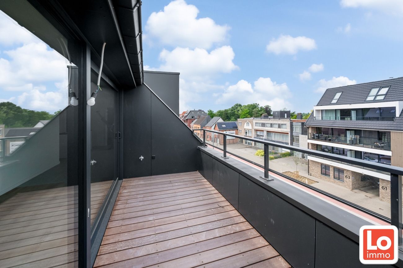Prachtig ruim appartement (+/-110m²) met 2 slpk en ruim terras foto {{pictureIndex}}