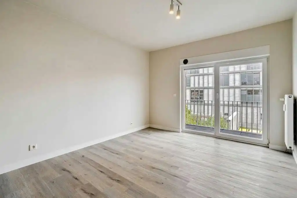 Instapklaar 2-slaapkamer appartement te koop in Avelgem foto 6