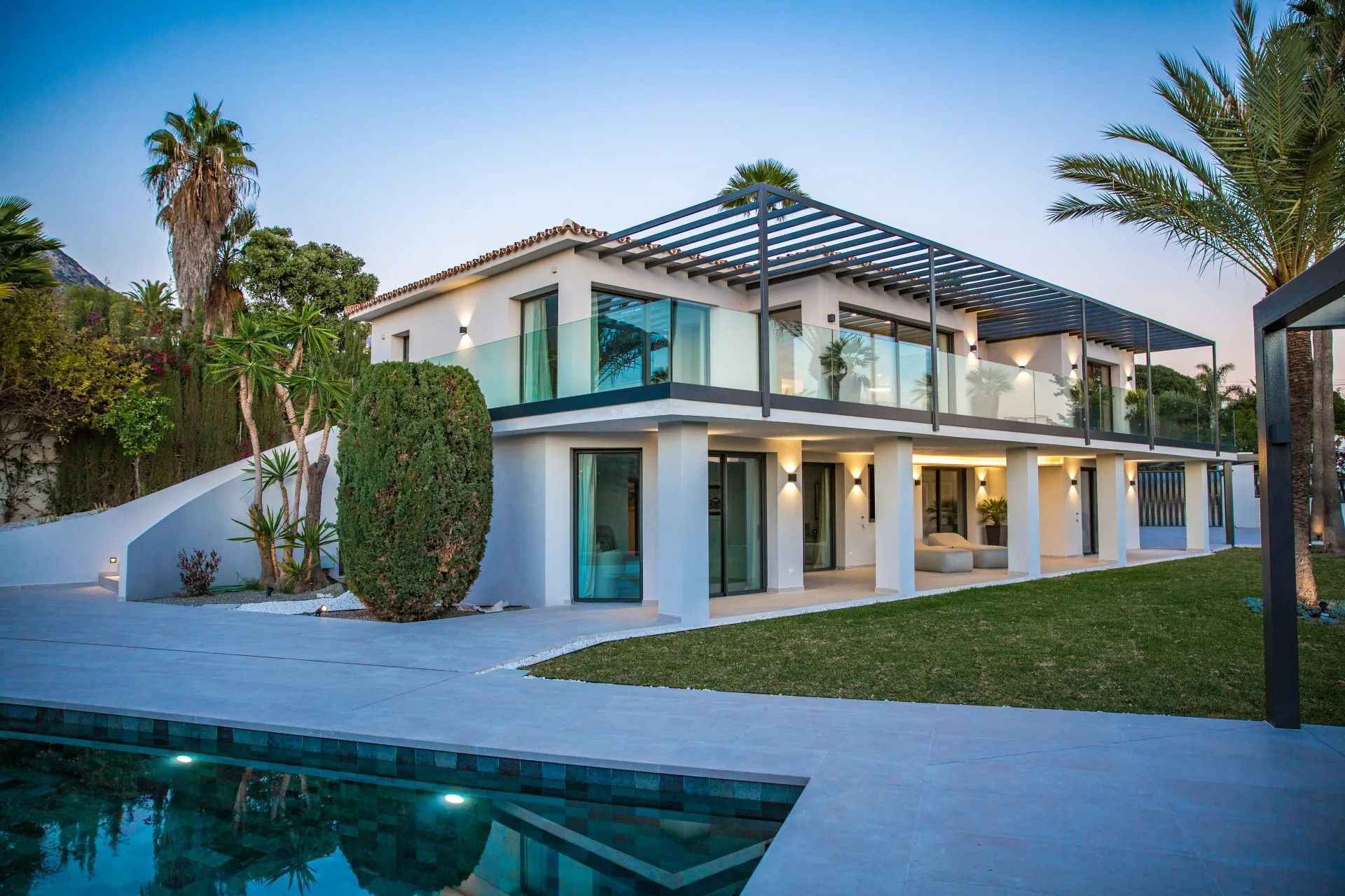 ()=>{if(producerUpdateValueVersion(node),producerAccessed(node),node.value===ERRORED)throw node.error;return node.value} Villa Naguales 19 - 29600 Marbella