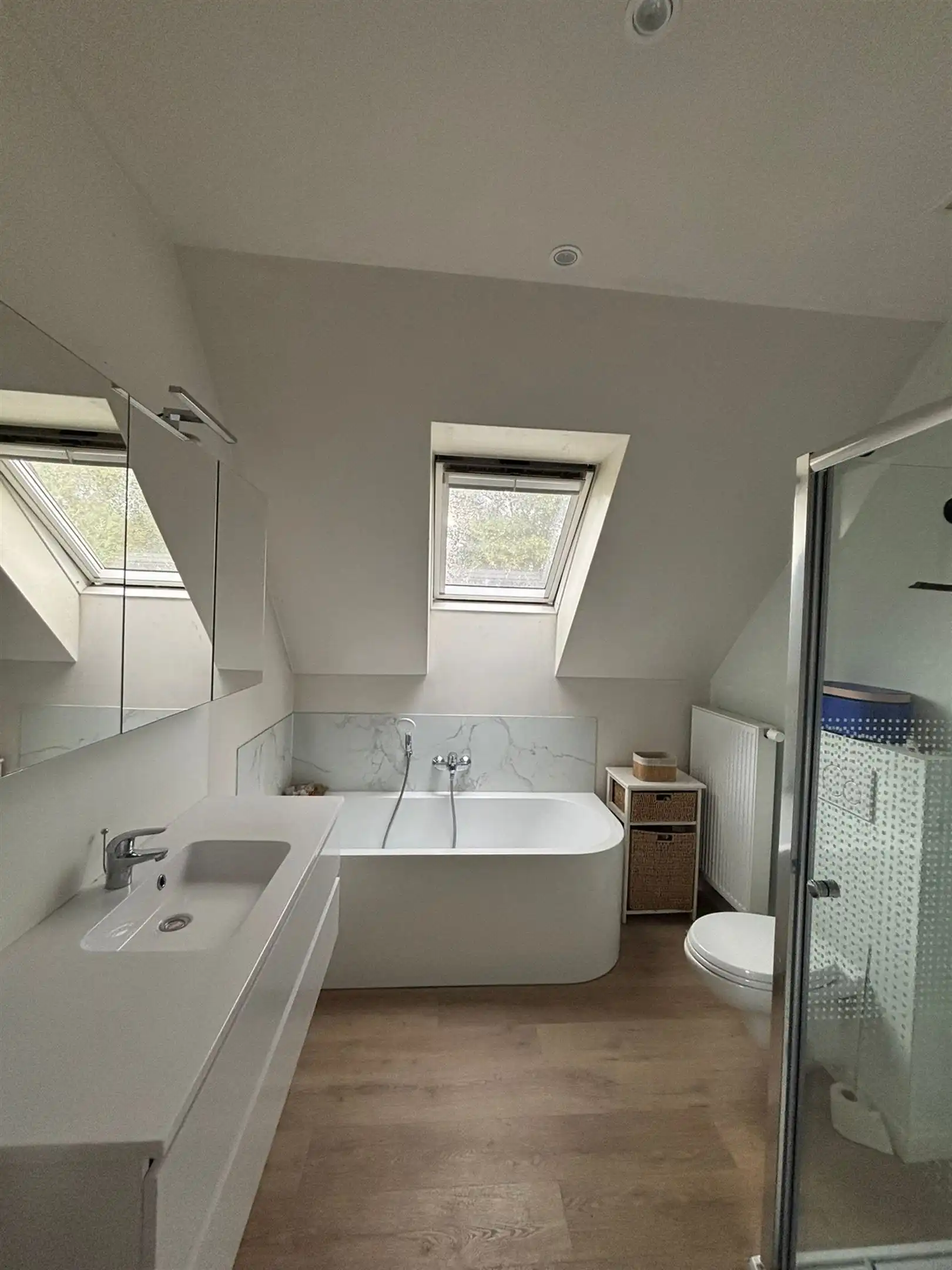 Halfopen bebouwing met 3 slpk's foto 10
