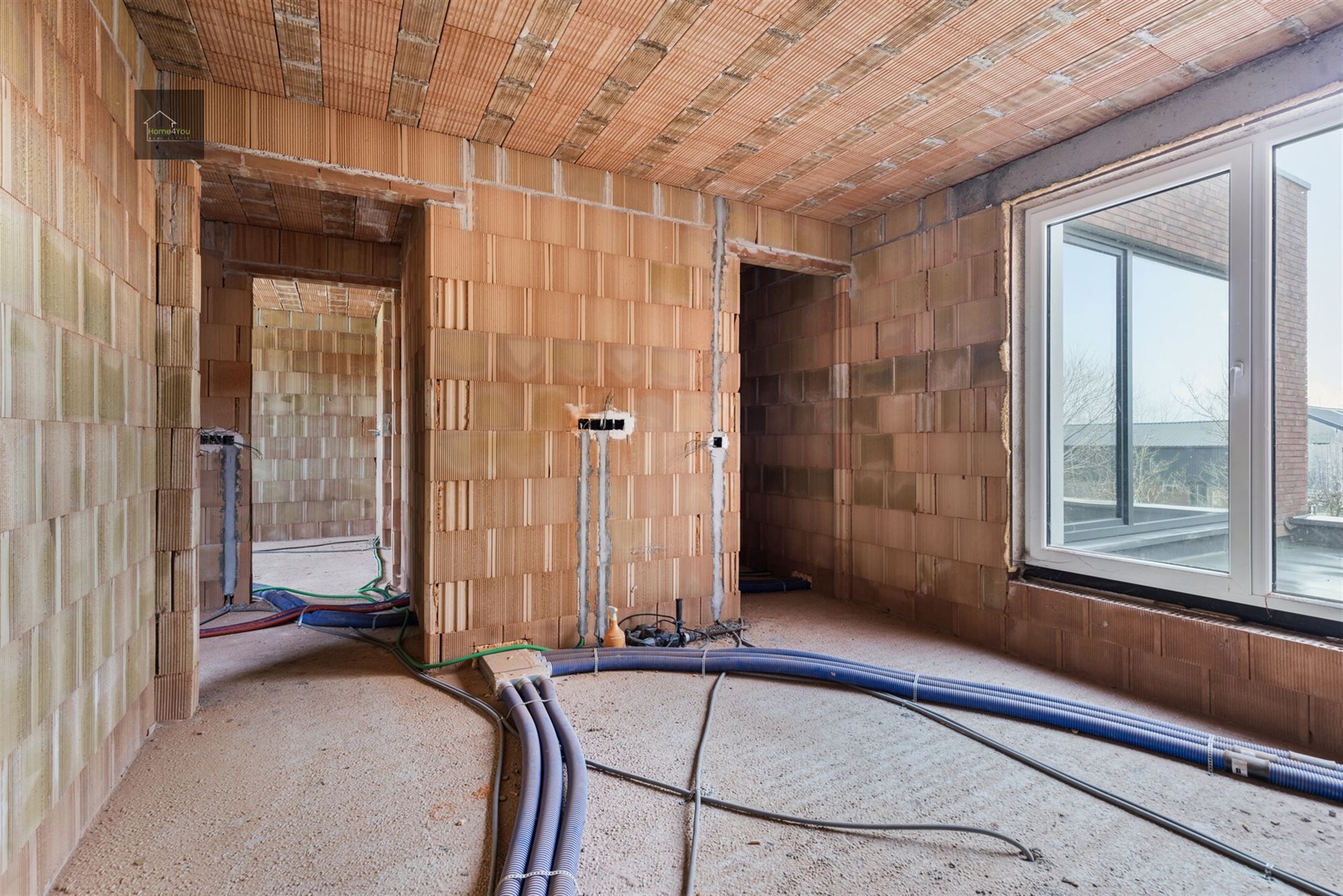 Grote nieuwbouwwoning zonder BTW !!, 3 slaapkamers, wind en waterdicht. foto 31