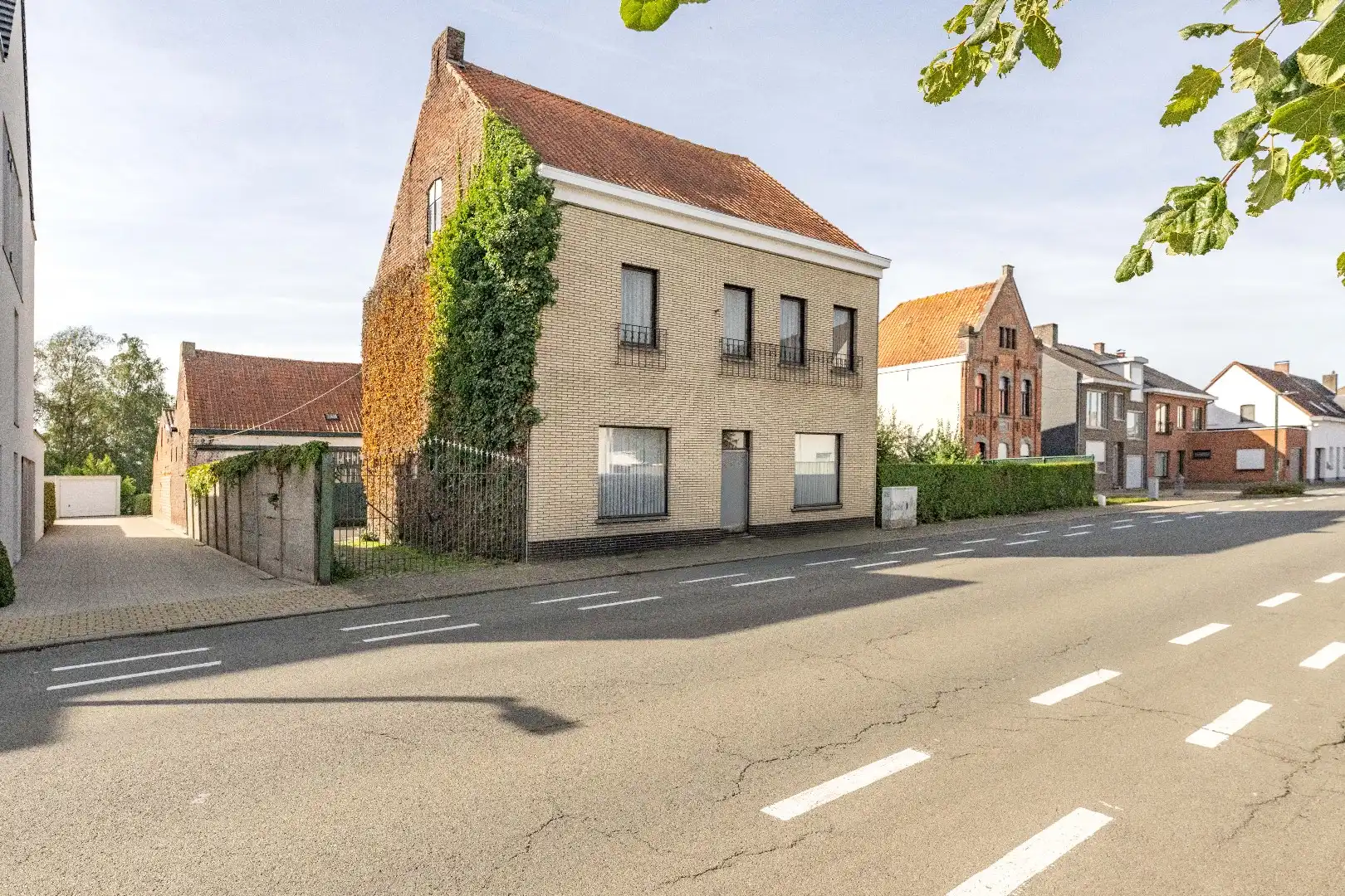 PROJECTGROND OP GUNSTIGE LOCATIE TE PITTEM foto 3