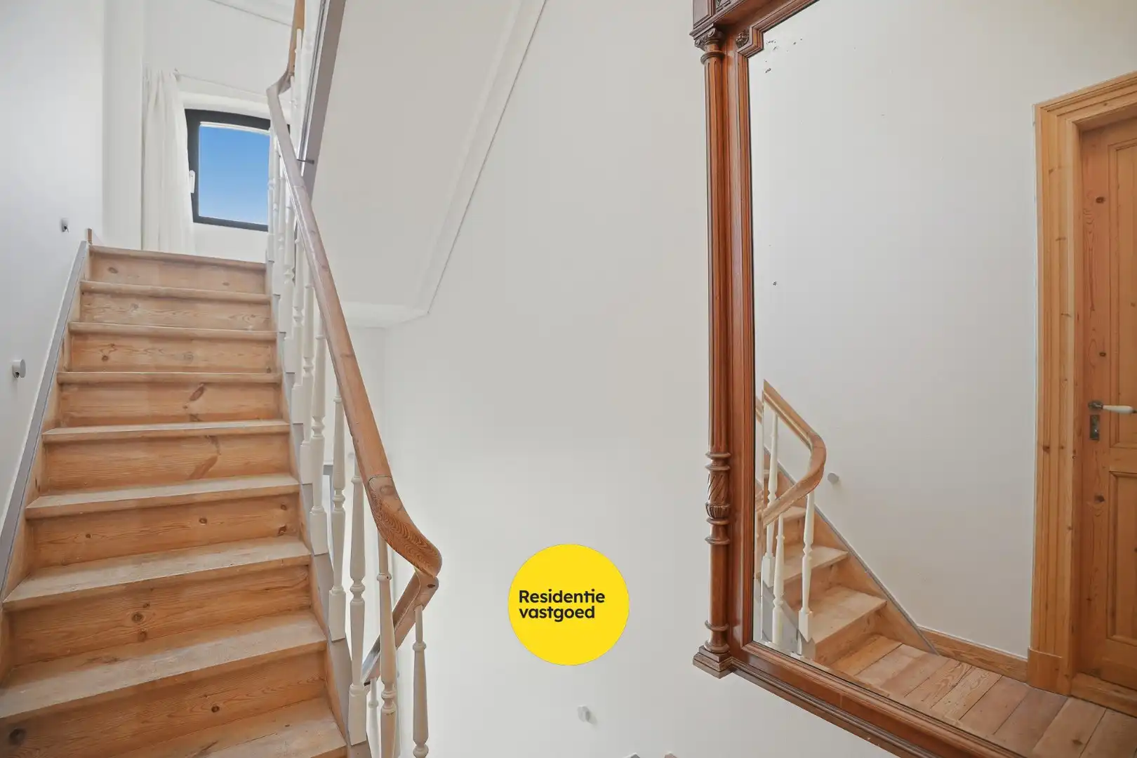 Exclusief gerenoveerd burgerhuis met luxueuze afwerking en zonnige stadstuin! foto 23