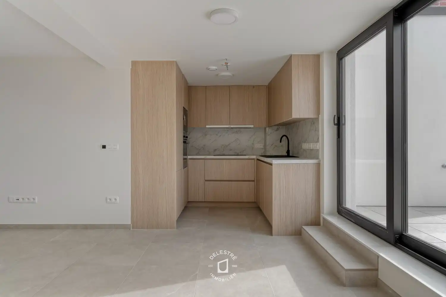 Exclusief VERNIEUWD en karaktervol luxe-appartement (132 m²) met ruim terras en lichtkoepel in het winkelhart van Aalst foto 7