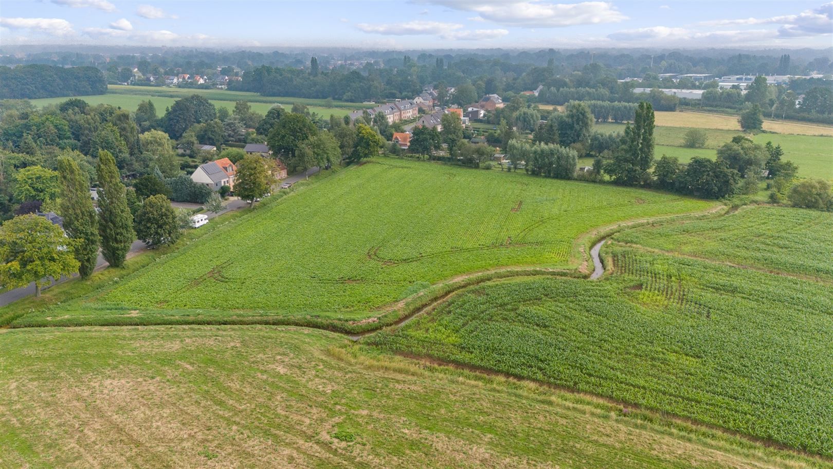 Boerderij met iets meer dan 38ha grond foto 15