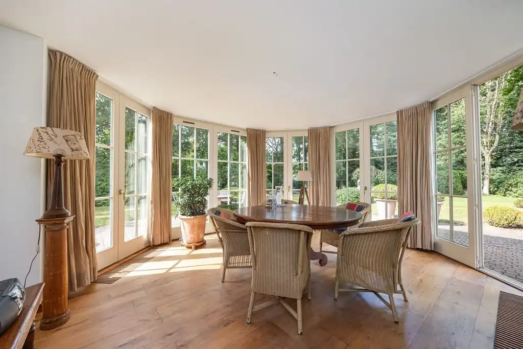 Een villa op een van de mooiste locaties van s-Gravenwezel foto 9