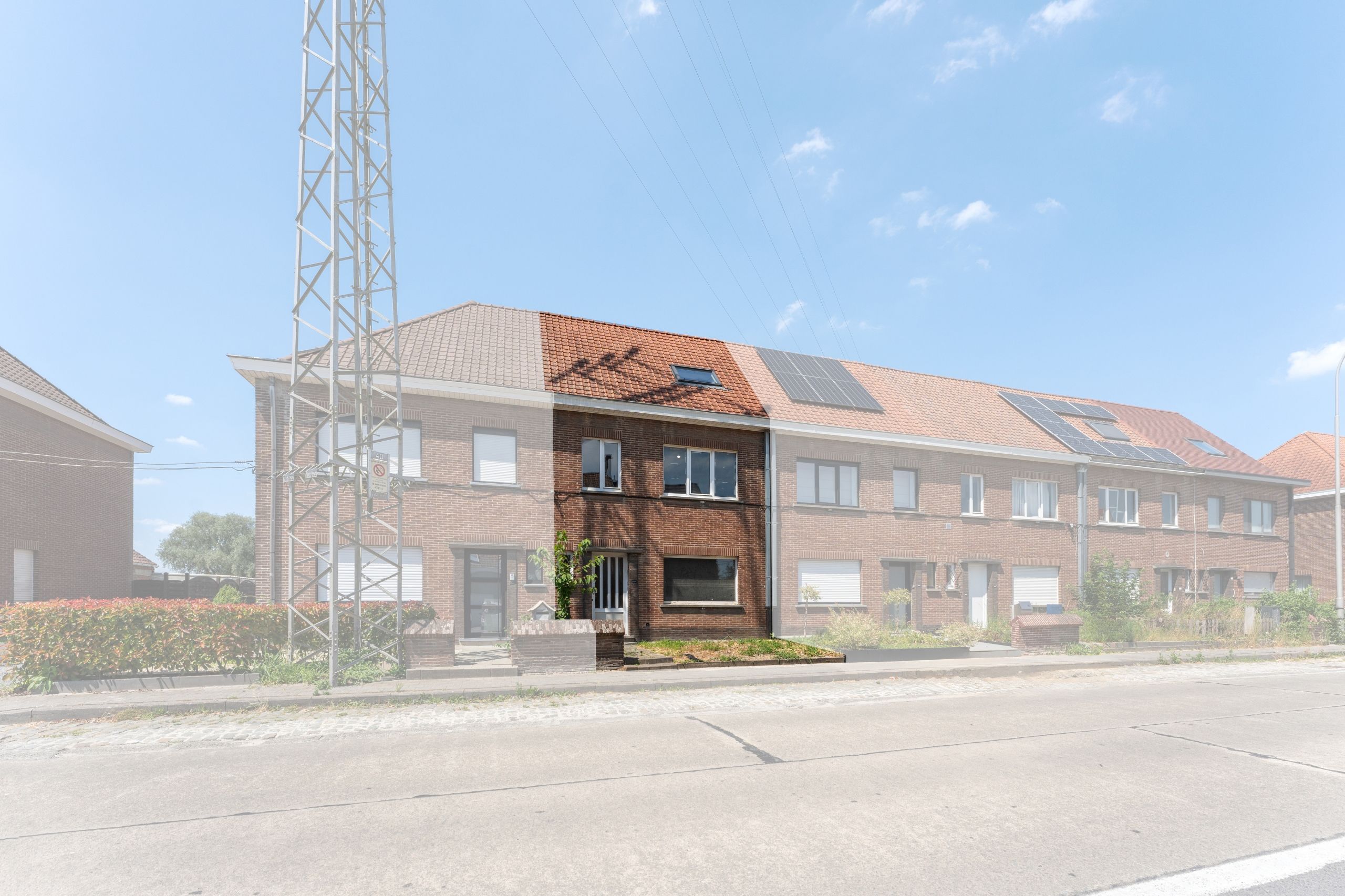 Centraal gelegen verder af te werken rijwoning op 250m2 foto 3