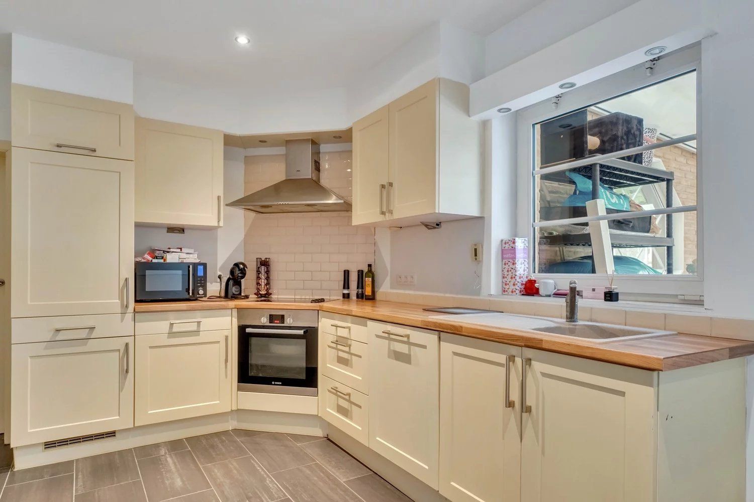 Ruime, gerenoveerde woning op een goede locatie foto 10