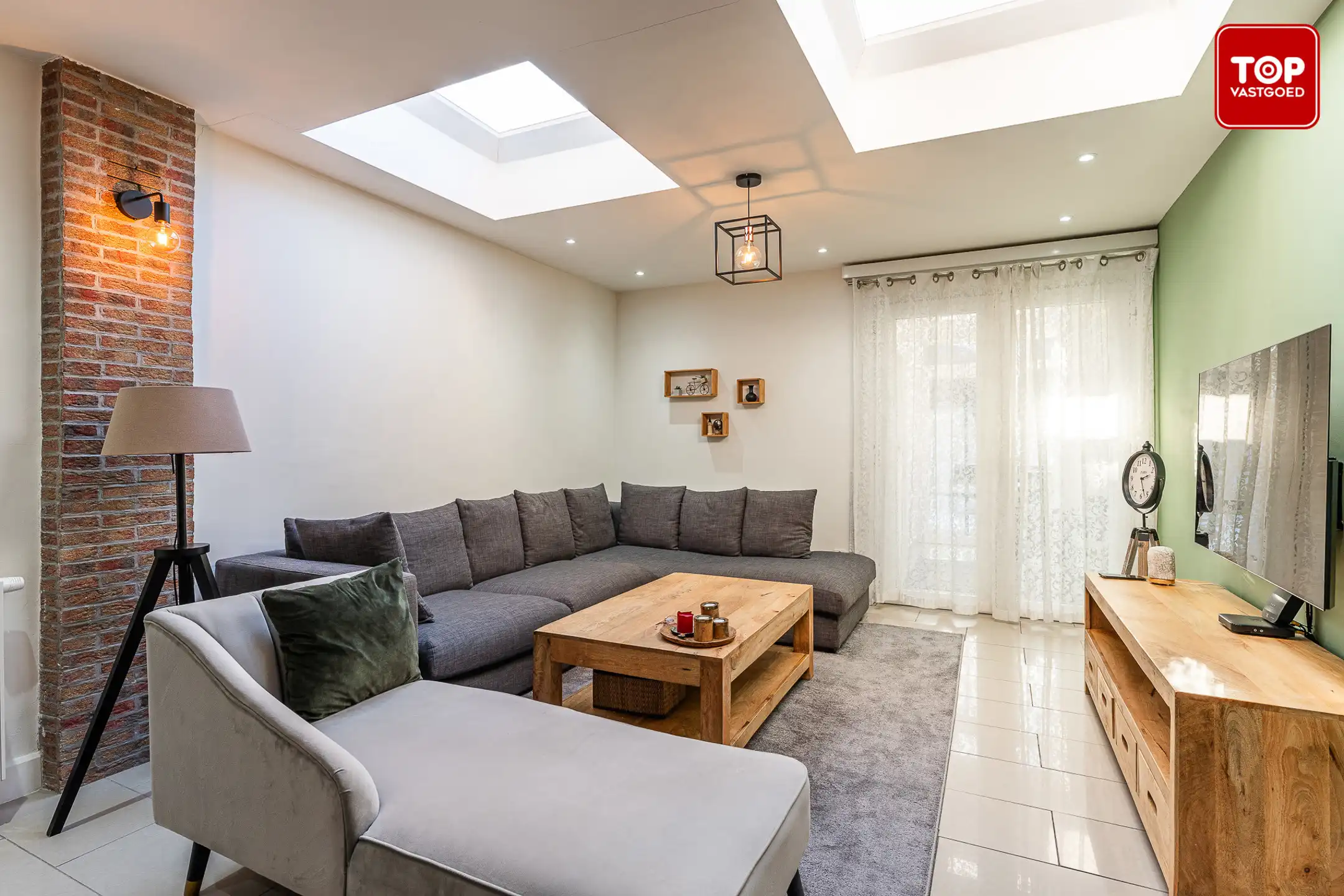 Hoofdfoto van de publicatie: Ruime woning met 4 slaapkamers in de Gentse Rabotwijk