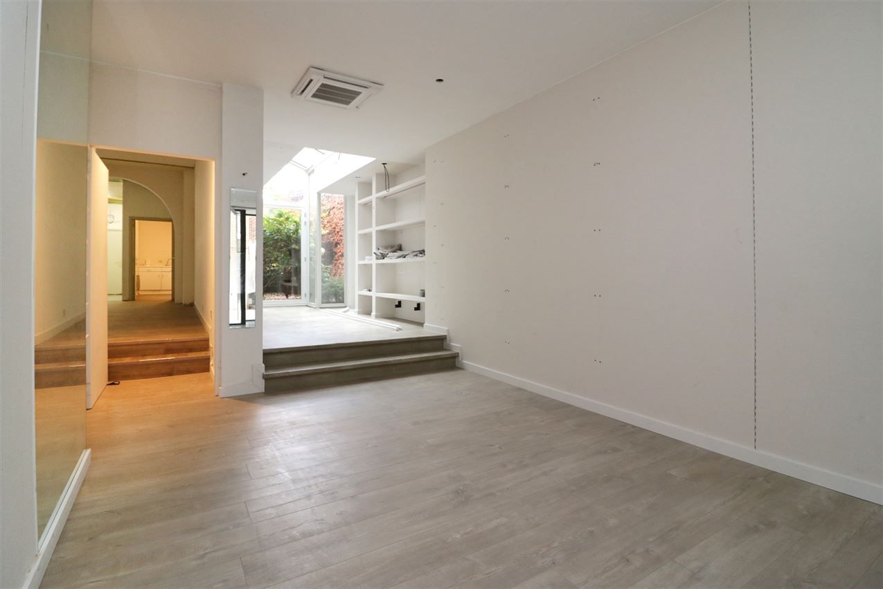 Winkel-of kantoorruimte nabij de Grote Markt foto 13