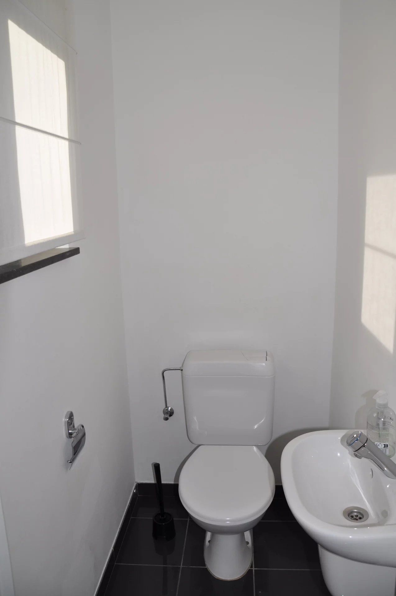 INSTAPKLAAR EN GEZELLIG DUPLEX-APPARTEMENT MET 2 SLPK'S NABIJ CENTRUM HASSELT foto 6