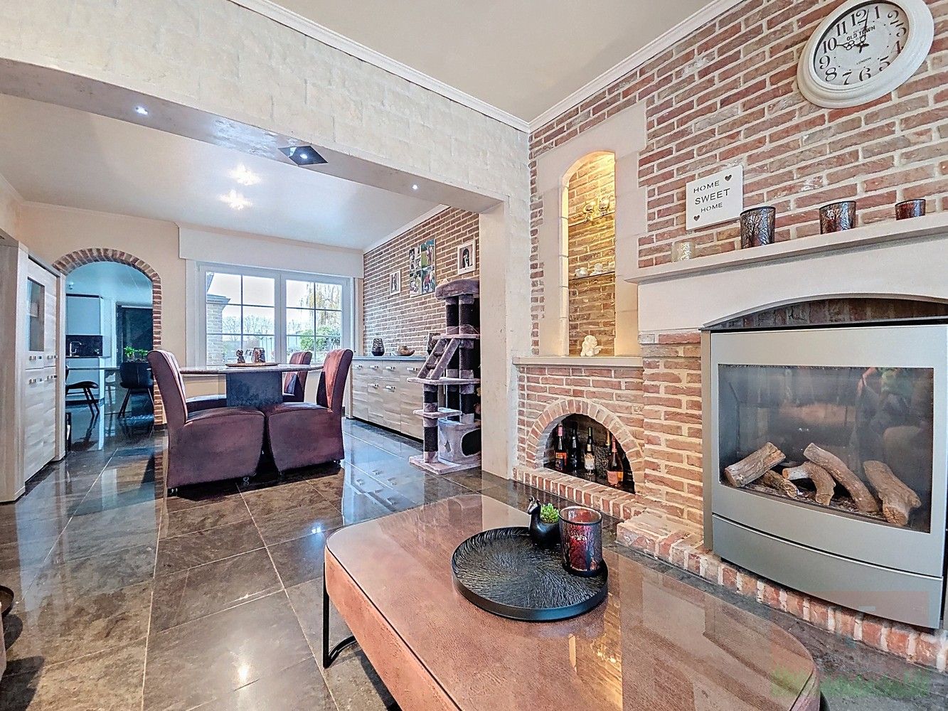 Instapklare eengezinswoning met prachtige tuin te Bavegem foto 2