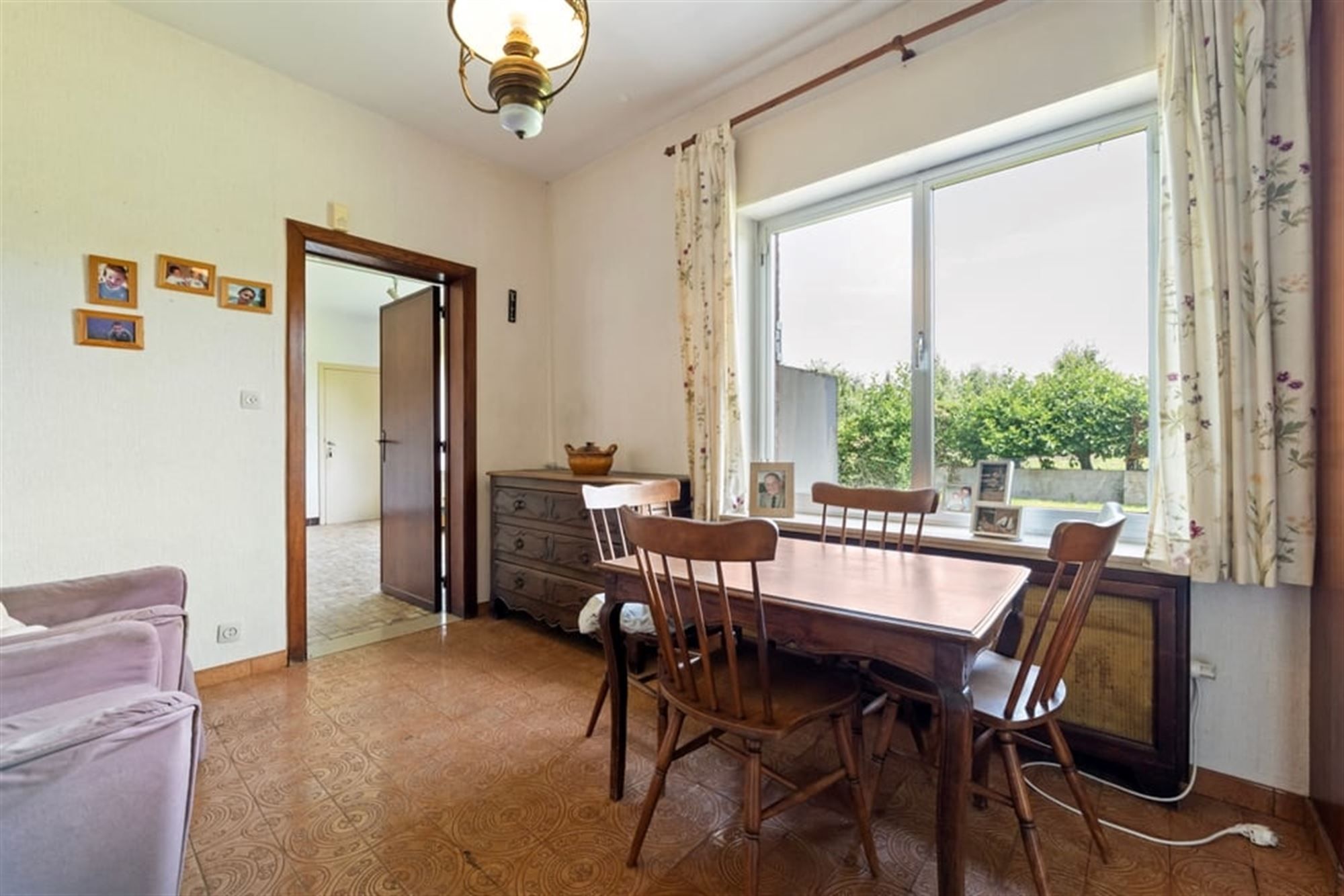 RUIME VILLA MET PRACHTIG UITZICHT EN ENORM VEEL POTENTIEEL IN JEUK  foto 13