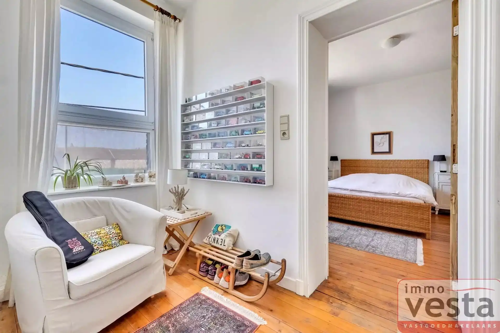 Karaktervolle woning met zwembad en ingerichte leefzolder foto 15