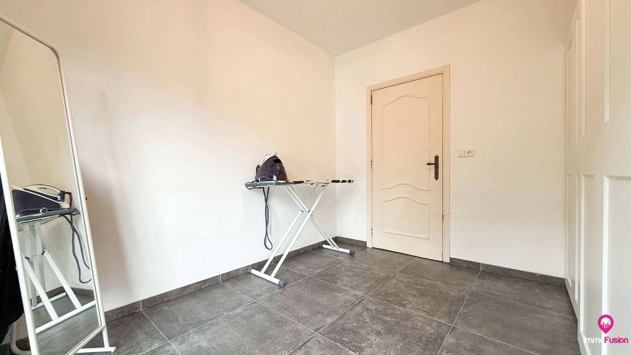 Goed gelegen landelijke villa met 12are grond op toplocatie! foto 28