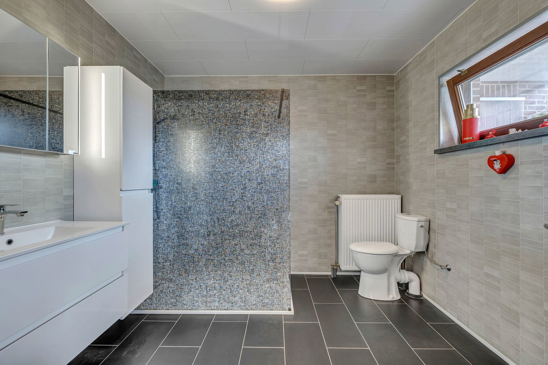 Ruime, prachtig gelegen woning met diverse mogelijkheden foto 13