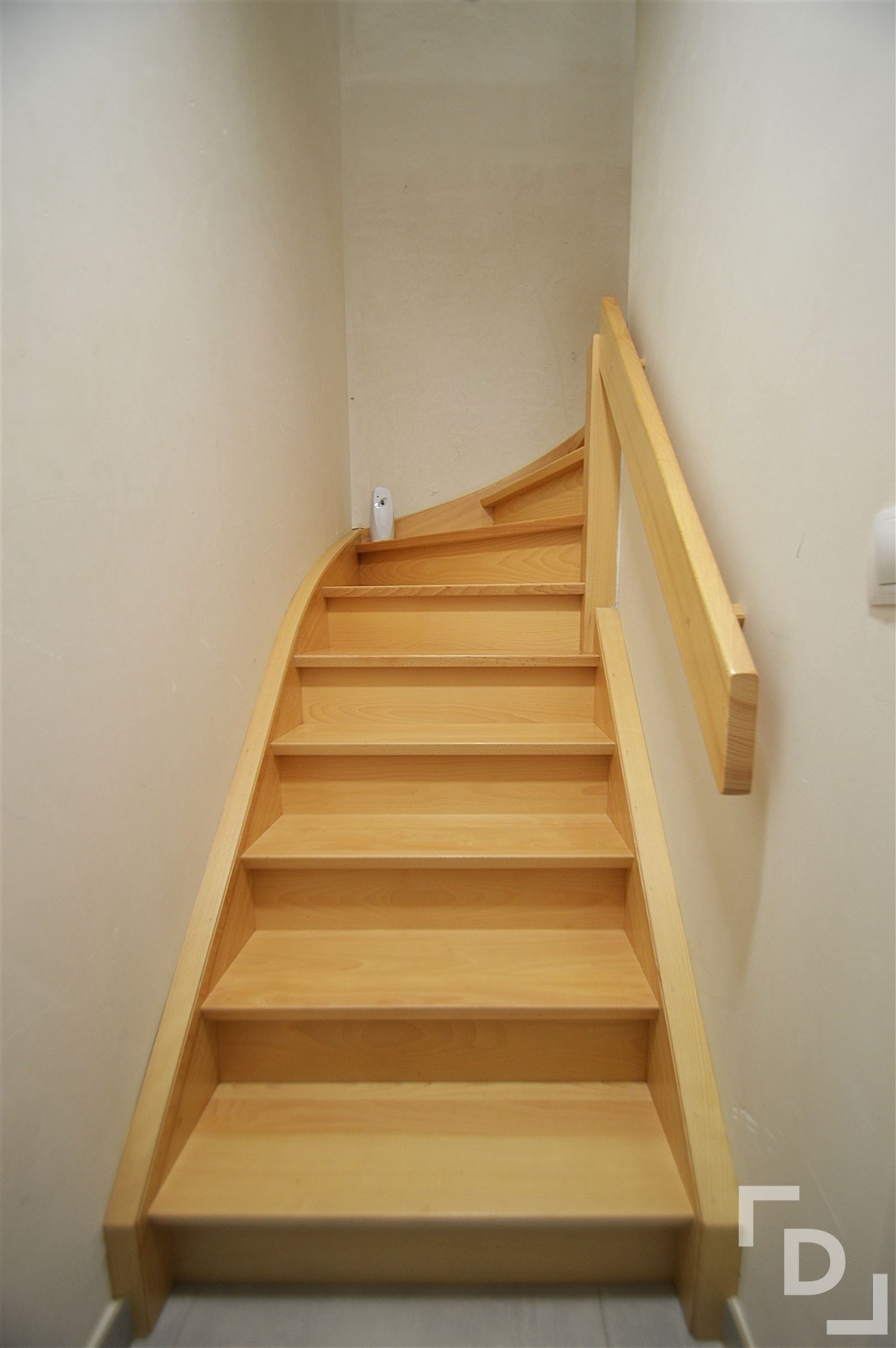 Centrum Poperinge, gezinswoning met tuin te huur. foto 10