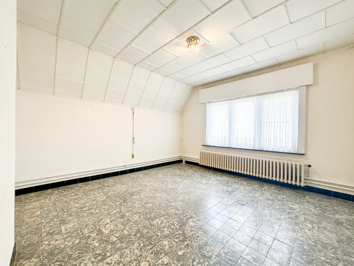 Ruime woning met tuin (perceel 524 m²), 3 slaapkamers, garage en bijgebouw/stalling, Torhout. foto 21