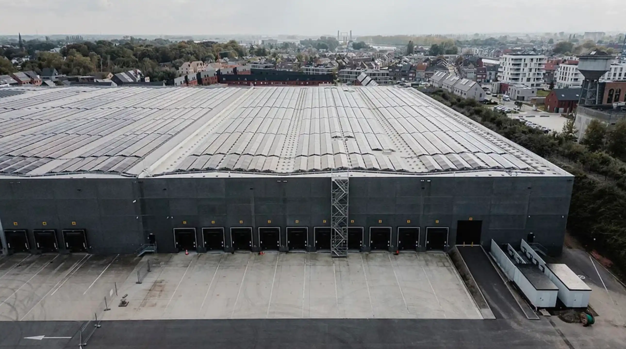 Te Huur Logistieke Magazijnruimtes te Willebroek. foto 2