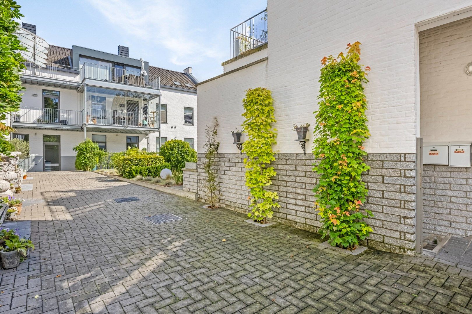 Appartement met 2 slaapkamers, autostaanplaats en kelder foto 6