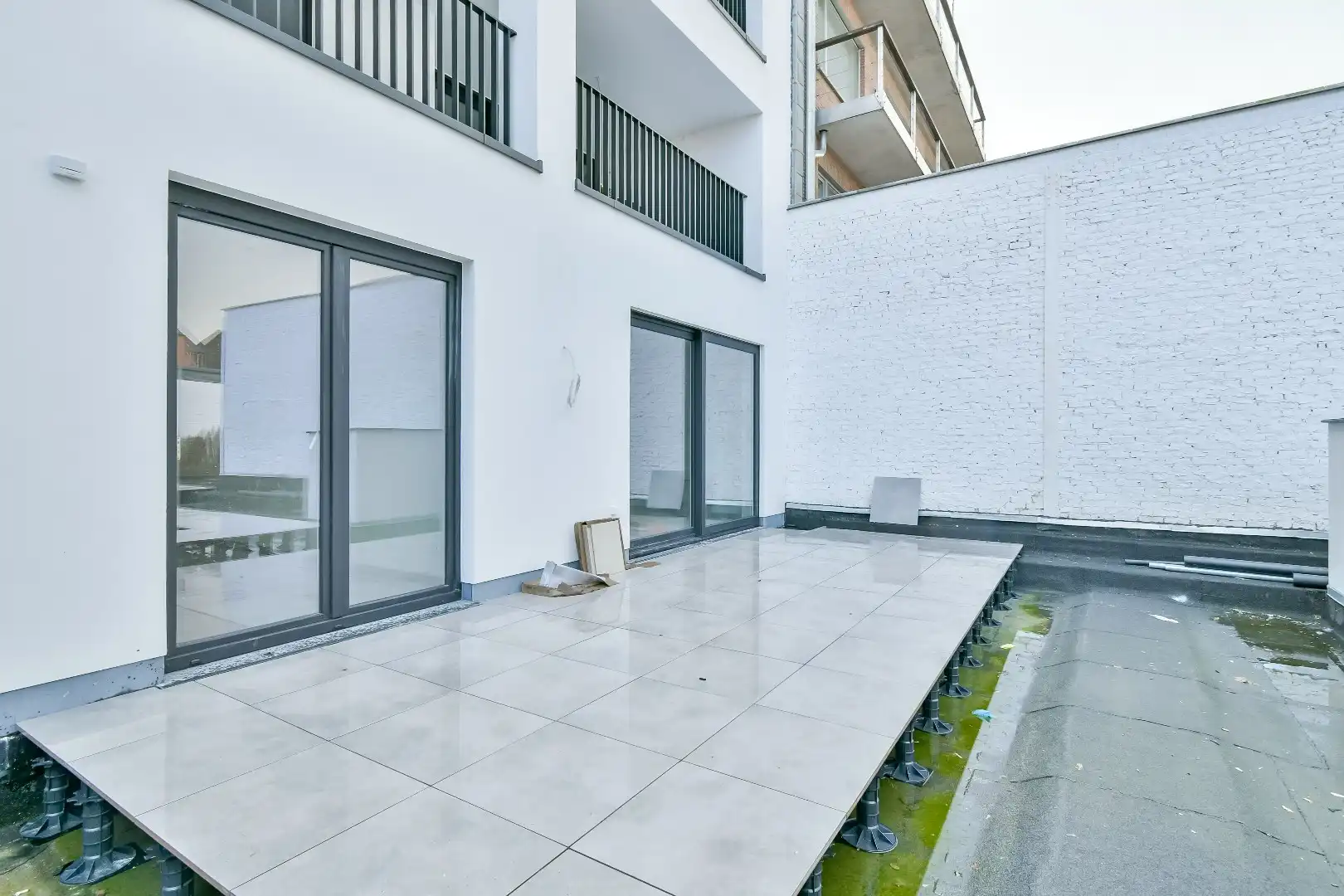 Gelijkvloerse appartement te huur in centrum Torhout! foto 11