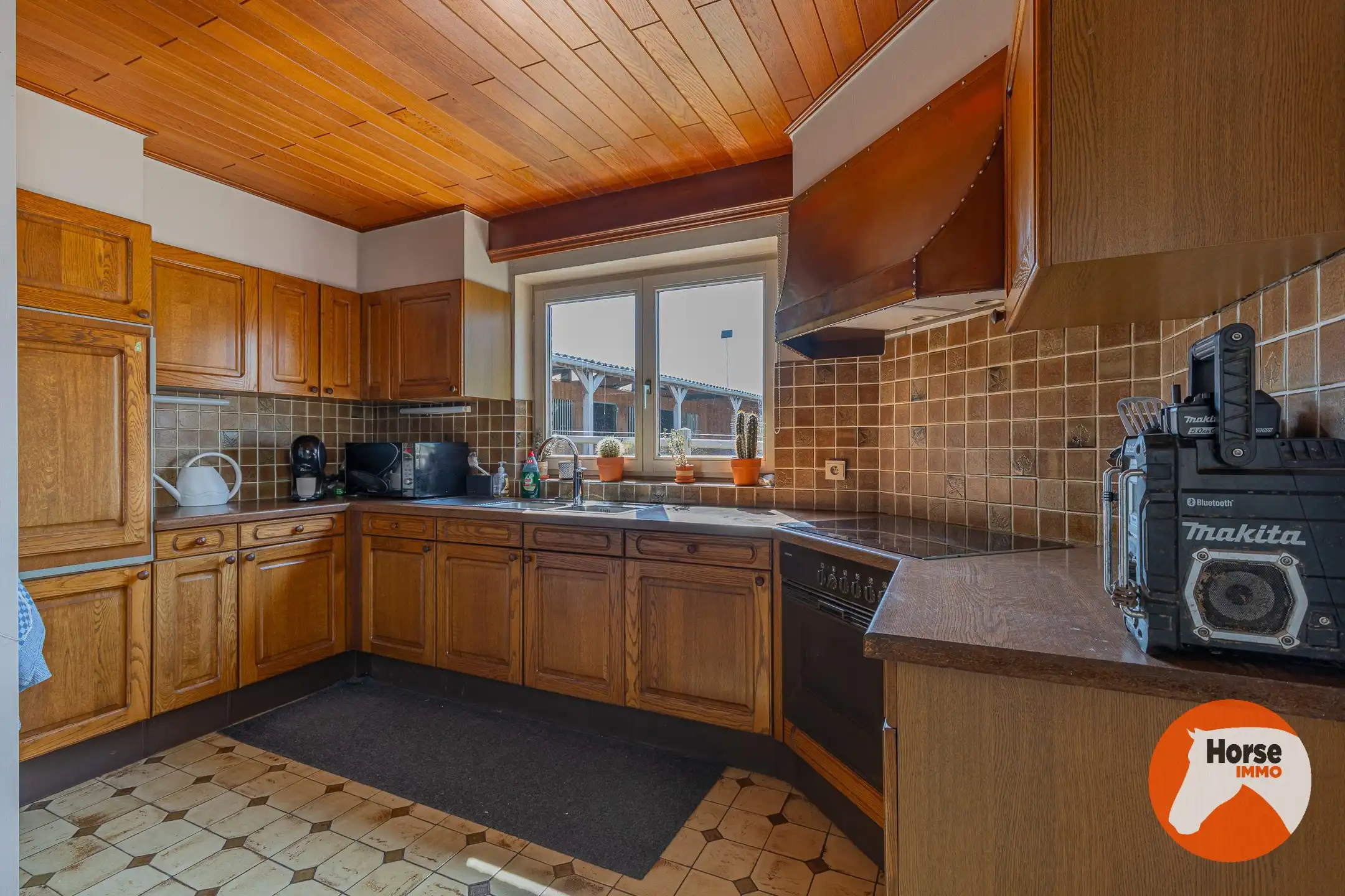 LEBBEKE - Charmante woning met paardenaccommodatie. foto 9
