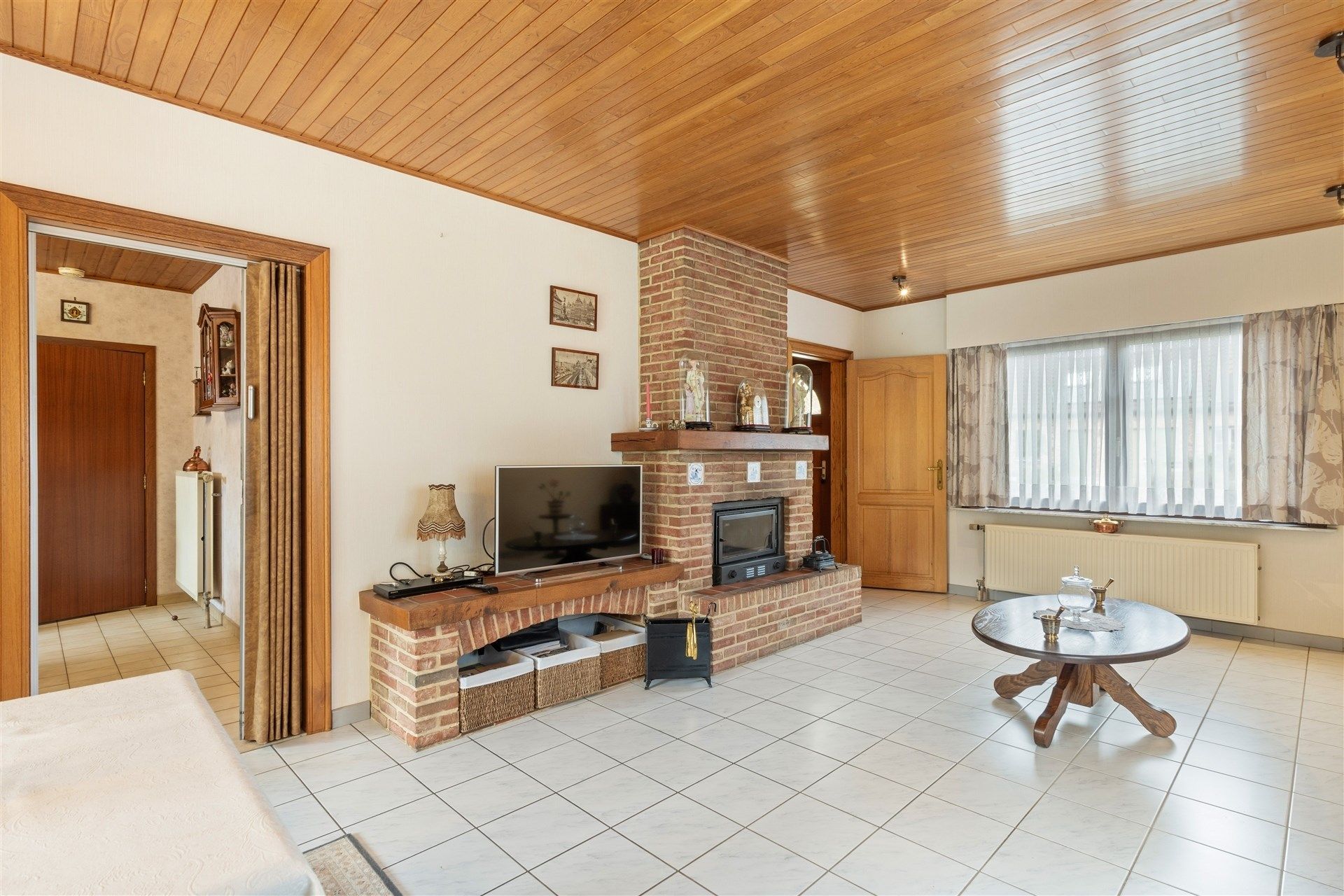 Halfopen bebouwing op zeer centrale ligging. foto 3