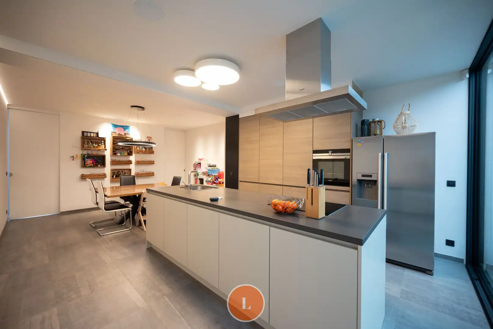 Gerenoveerde woning met loods (100m²) te koop in Menen foto 5